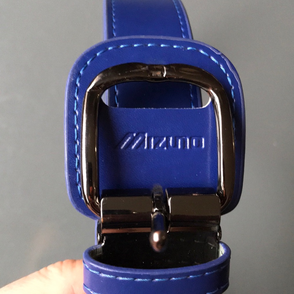 Mizuno - Picture 2 of 8